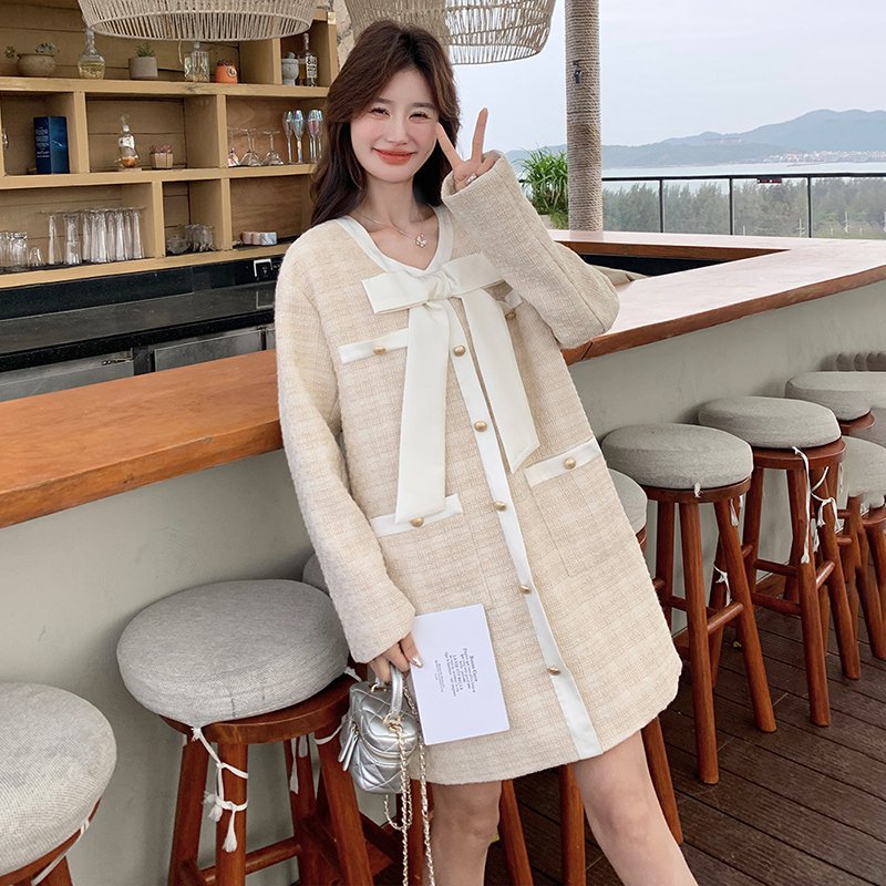轻奢精致蝴蝶结小香风连衣裙女春秋新款气质穿搭今年流行减龄显瘦
