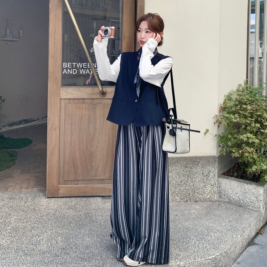 轻熟风西装马甲外套女春秋超火穿搭一整套高腰显瘦条纹阔腿裤长裤