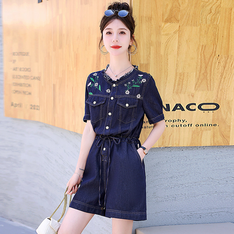 薄款刺绣牛仔连体裤女小个子工装阔腿短裤洋气减龄高腰显瘦连衣裤