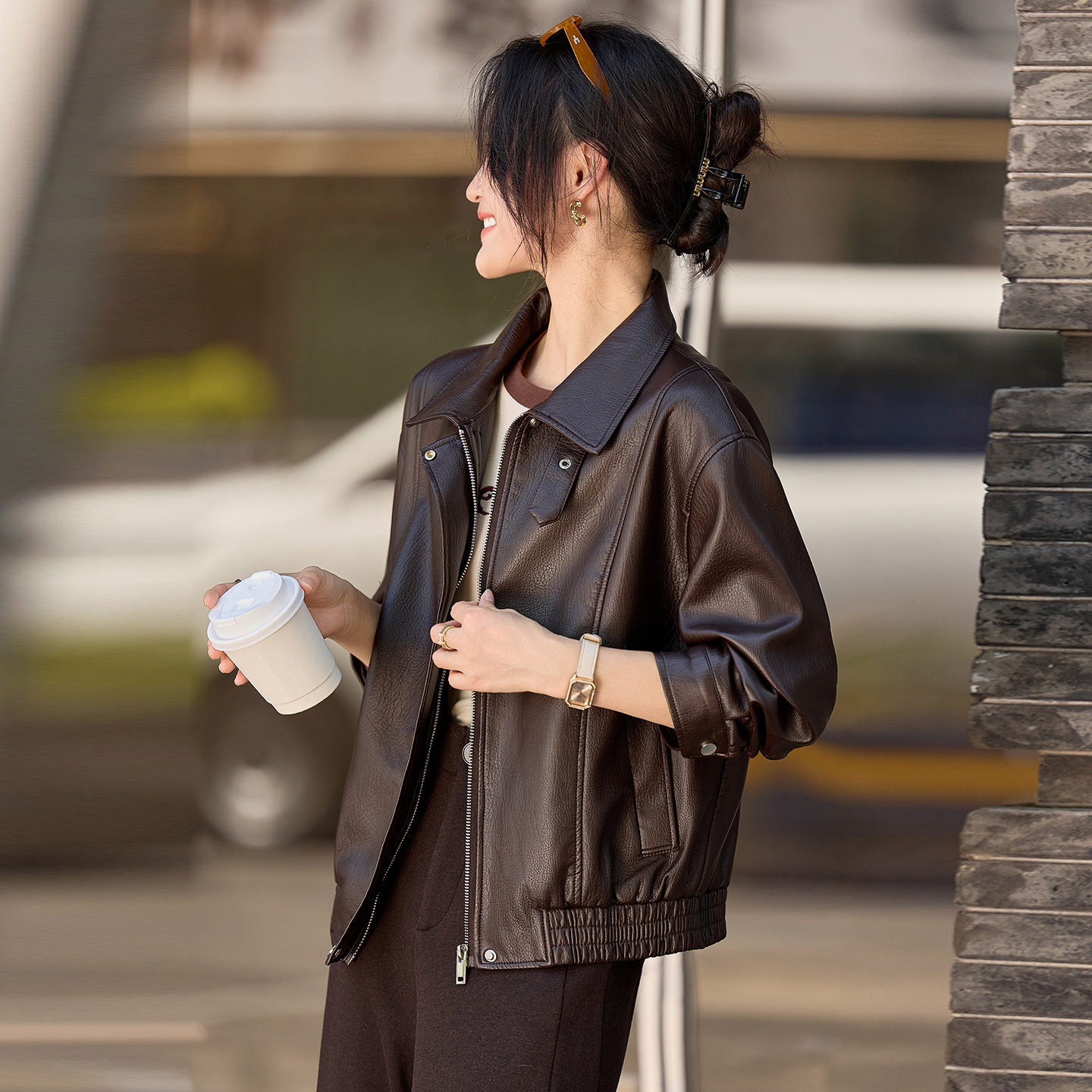 复古长袖翻领短款皮衣女