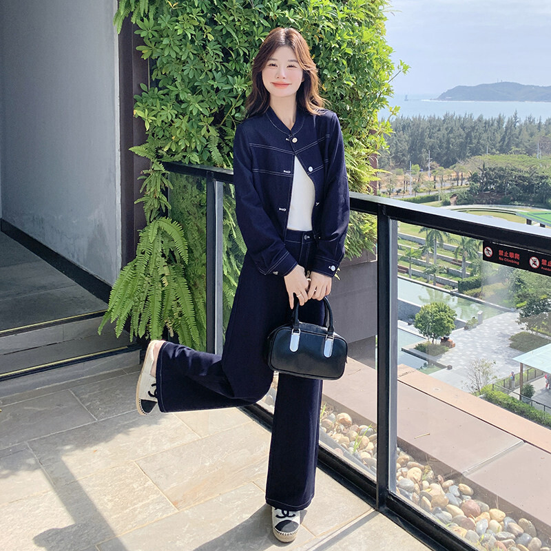 休闲运动风牛仔外套阔腿裤两件套