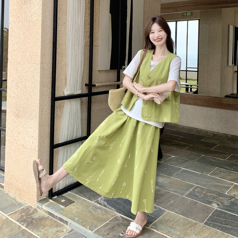 T恤印花马甲半身裙套装女