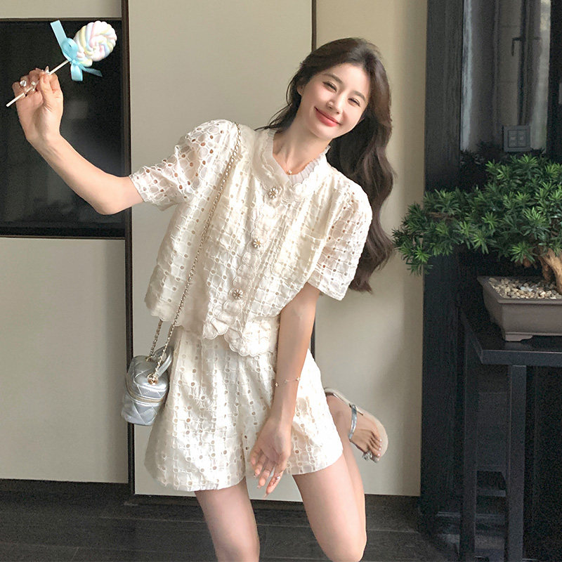 镂空蕾丝上衣短裤套装女