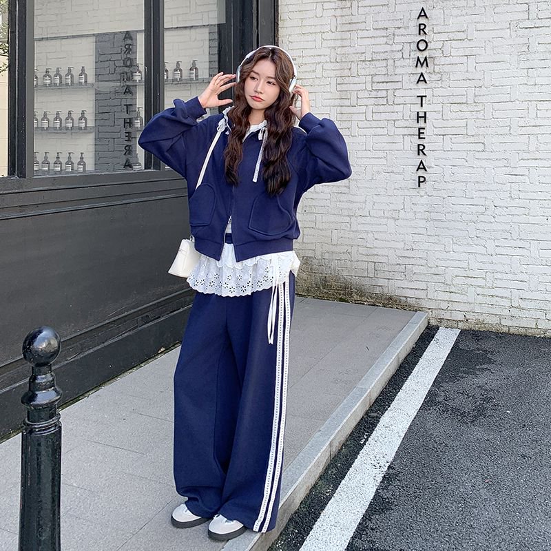 盐系穿搭一整套蕾丝拼接连帽卫衣阔腿裤两件套女春秋休闲运动套装