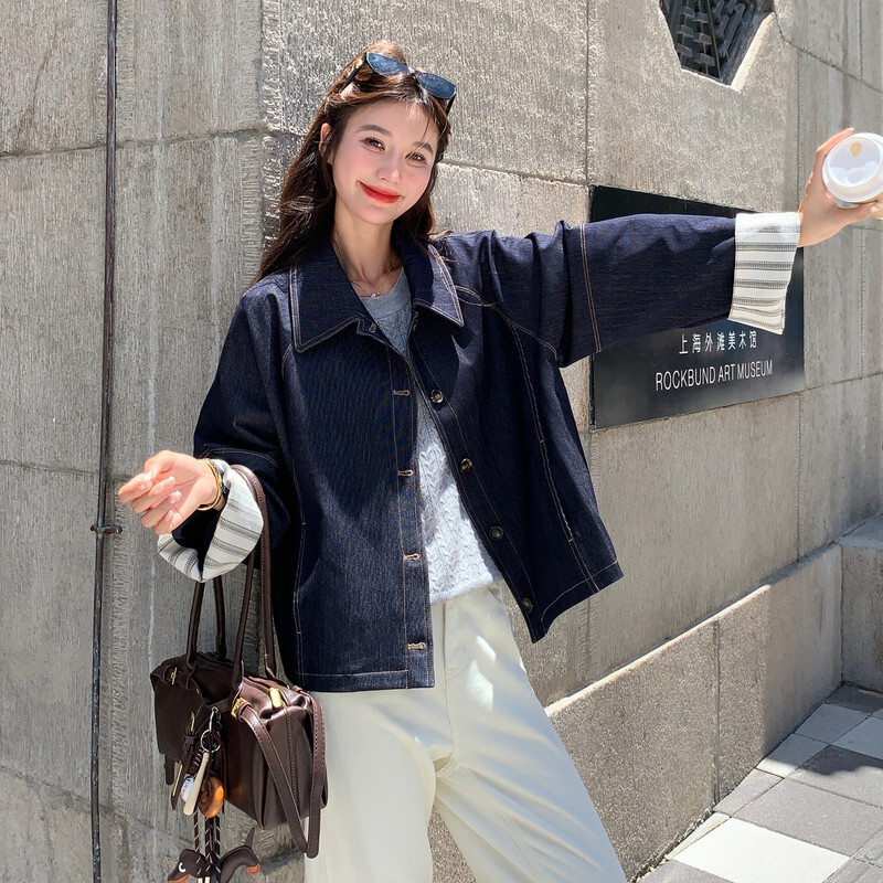深蓝色复古工装风牛仔外套女2026秋季设计感条纹拼接宽松短款夹克