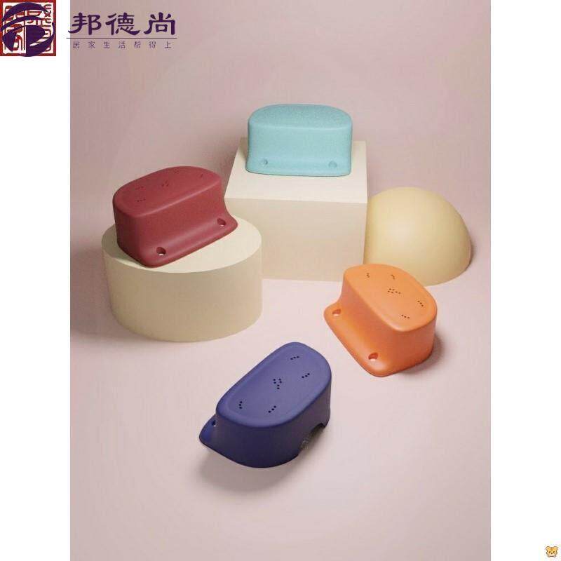 儿童洗澡浴凳迷你家用塑料浴盆浴桶吸盘泡澡凳宝宝小号简易坐凳。