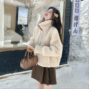 现货 271-9279P195K288 新款皮毛一体外套图片