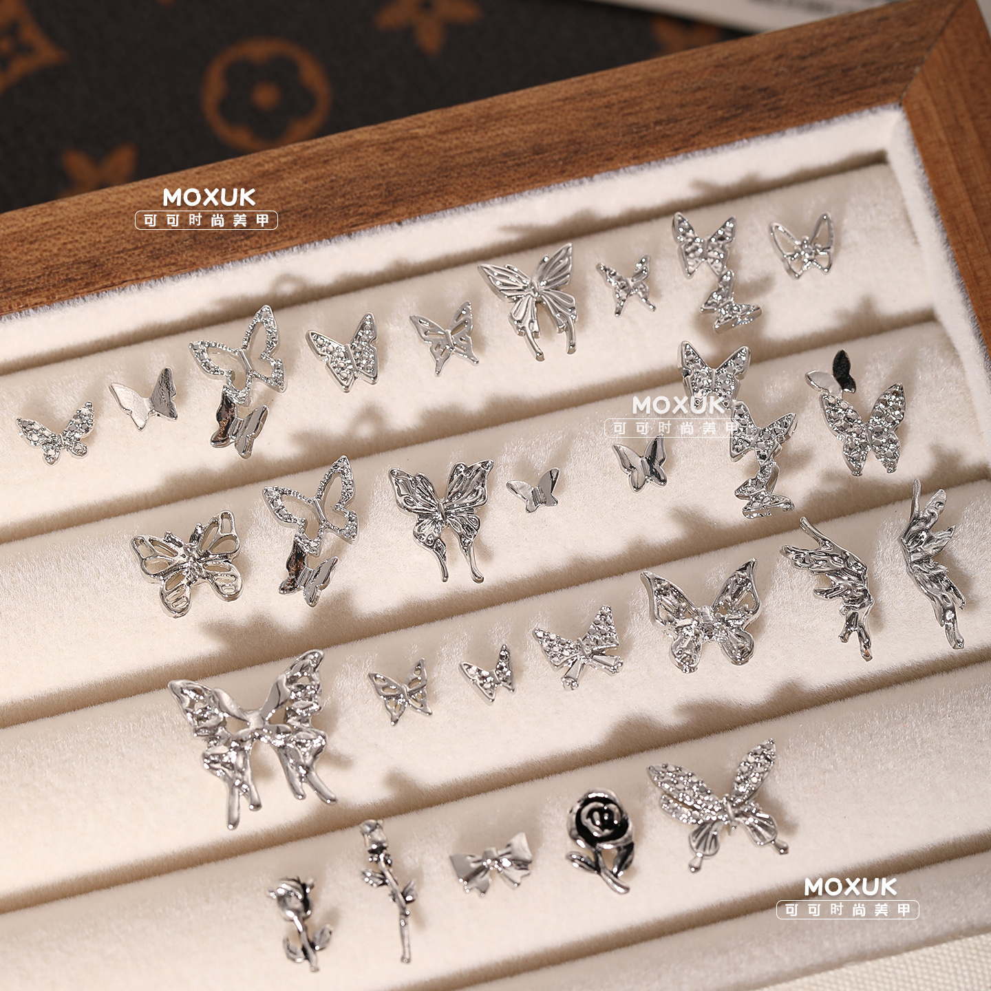 50颗！合金蝴蝶结美甲钻饰品
