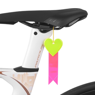 自行车坐垫反光飘带骑行挂饰挂件飘带安全警示条夜骑高亮背包吊饰