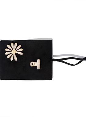 GD权志龙同款peaceminusone满钻雏菊花金色胸针pmo徽章配饰