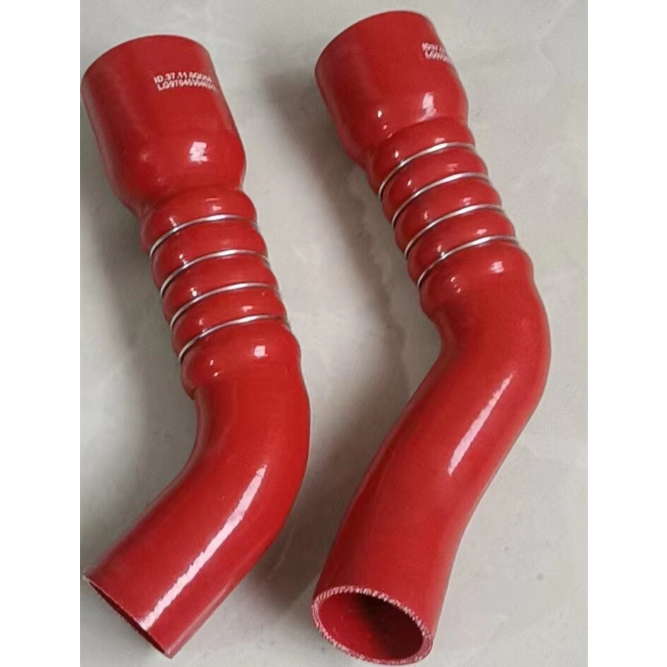 中冷器进出气管豪沃轻卡原装配套