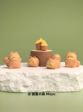 摸鱼了，松鼠一家来治愈解压电脑屏幕显示器工位上班桌迷你小摆件