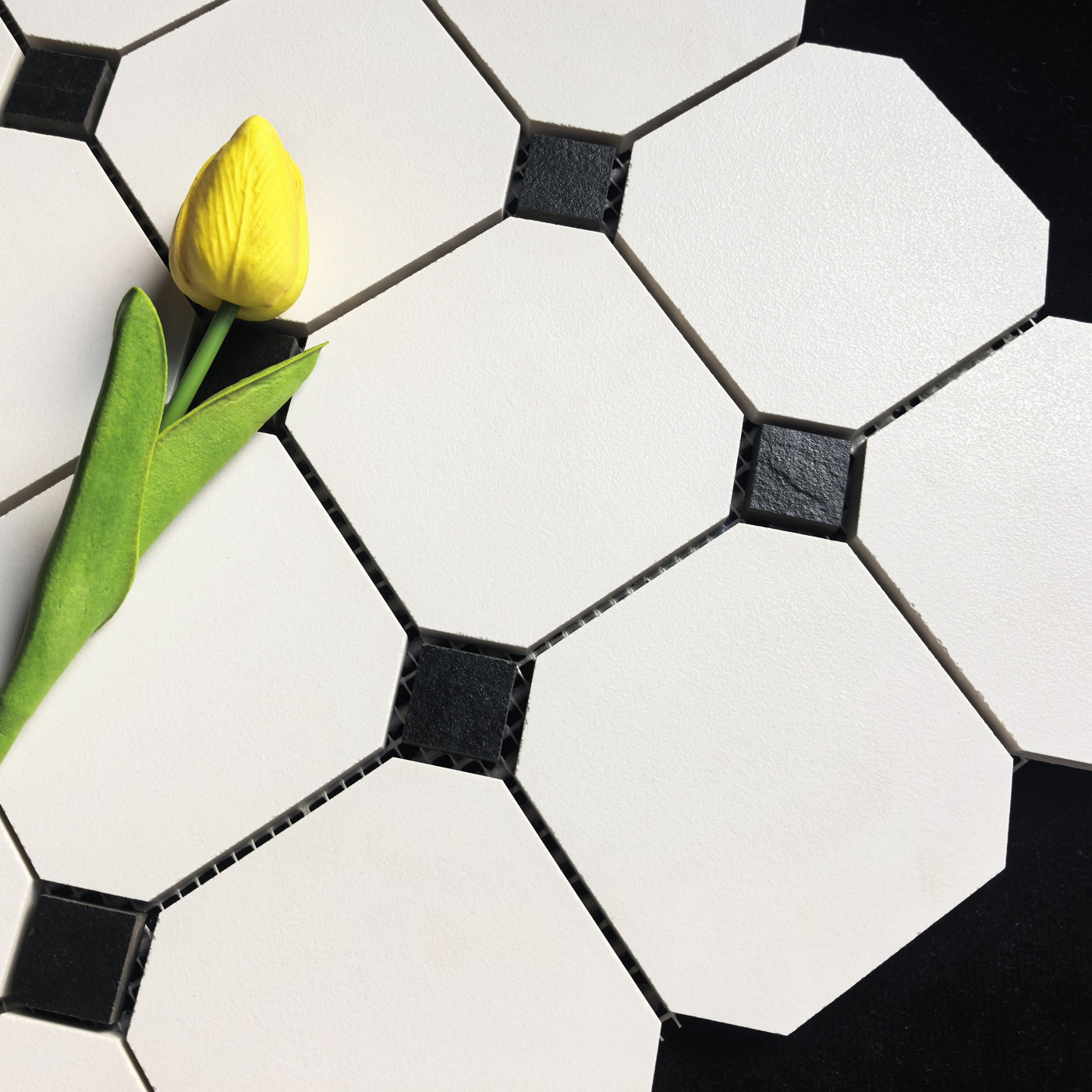 黑白色通体马赛克瓷砖室内墙民宿别墅卫生间地面仿古地砖八角砖