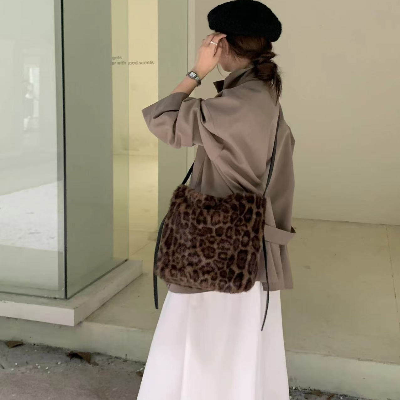 毛绒绒ins豹纹简约单肩托特包