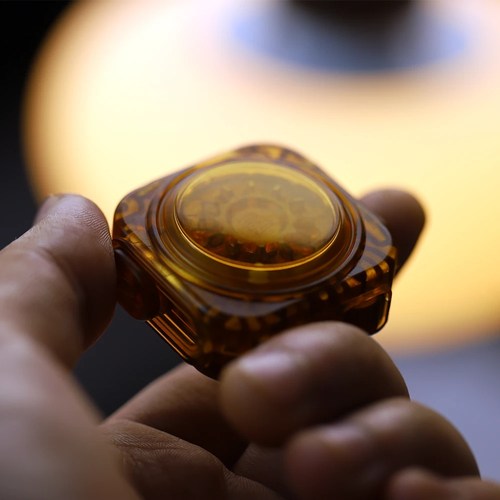 发糕搞点好玩解压大师edc推牌玩具复合玩法啪啪币手指尖减压神器