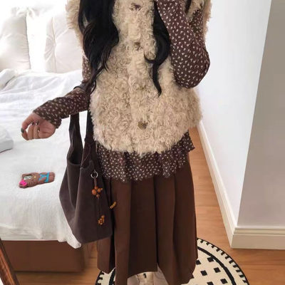 现货/韩版宽松羊羔毛少女坎肩马甲小众百搭保暖无袖简约通勤休闲