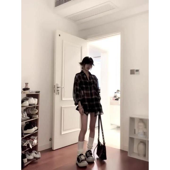 法式防晒轻薄格子长袖衬衫女设计感2025夏季穿搭上衣宽松外套衬衣