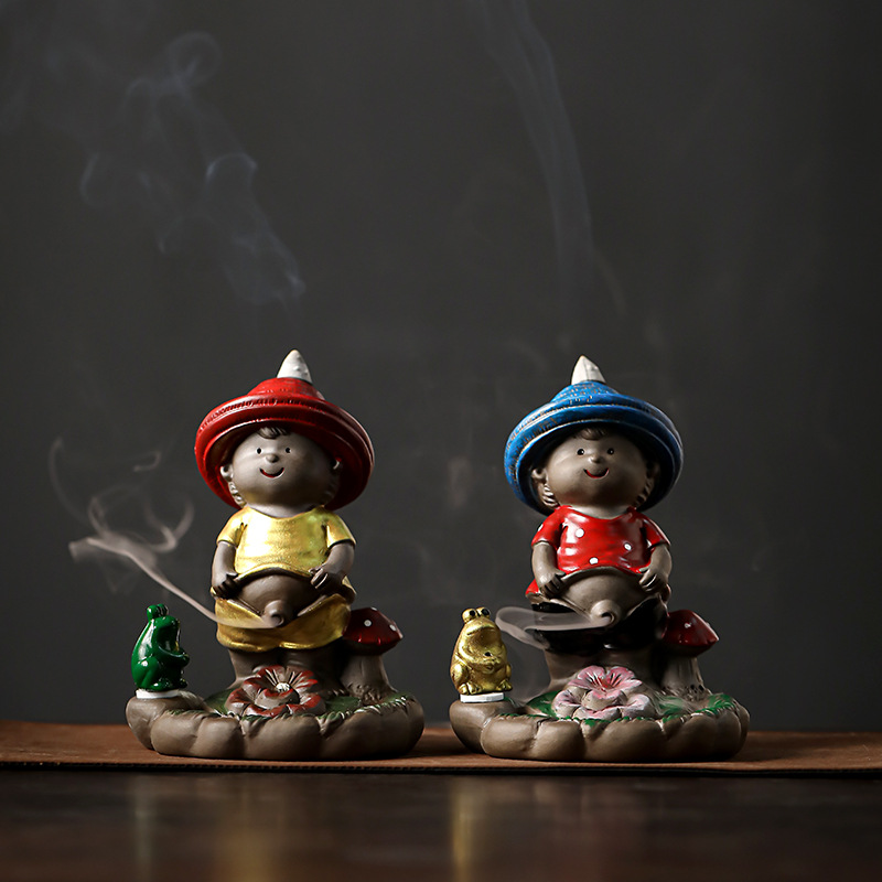 创意欧式倒流香炉复活节精灵男孩尿童回流香薰炉家用室内陶瓷摆件