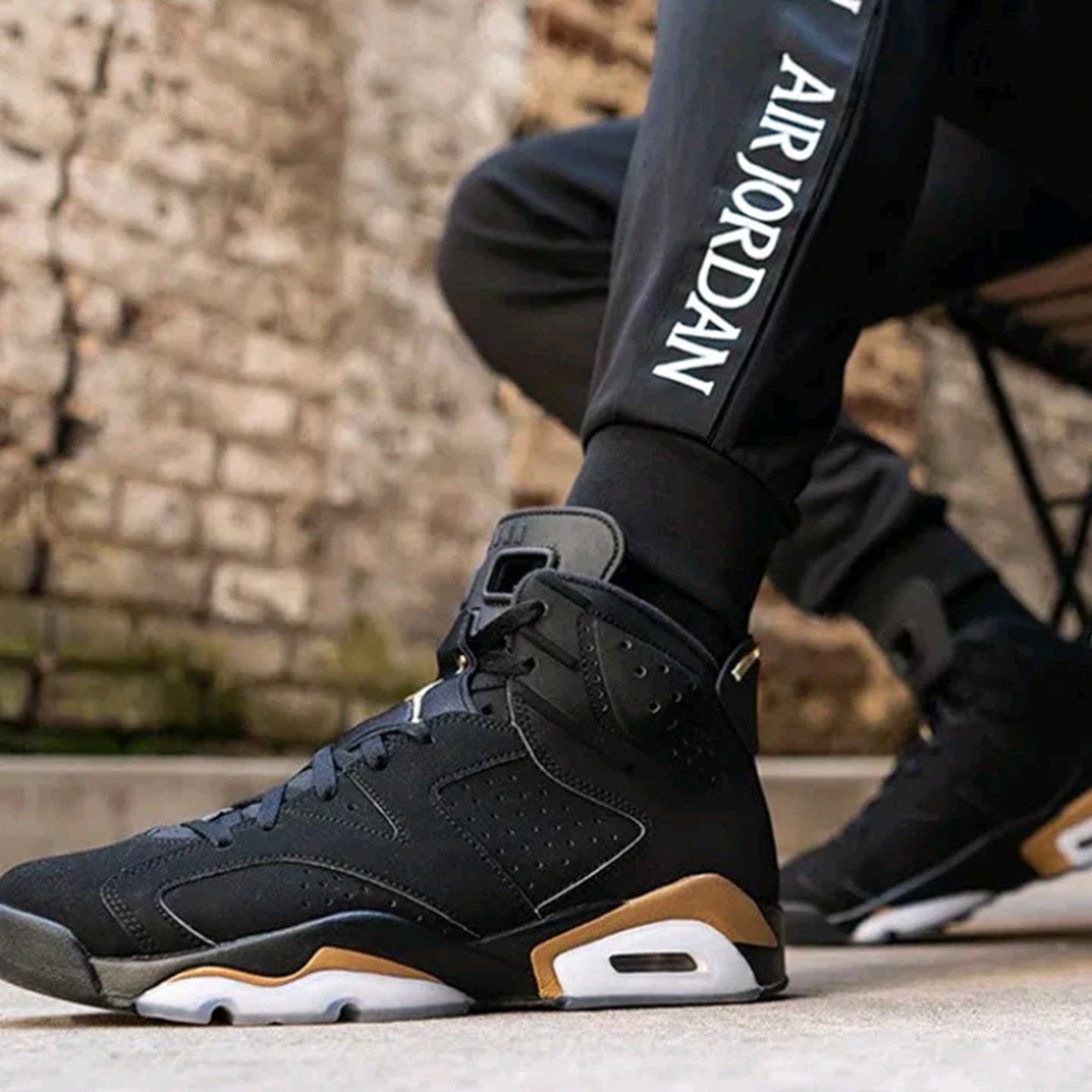 NIEK耐克 Jordan 6 DMP AJ6 男子黑金金砖 麂皮篮球鞋CT4954-007