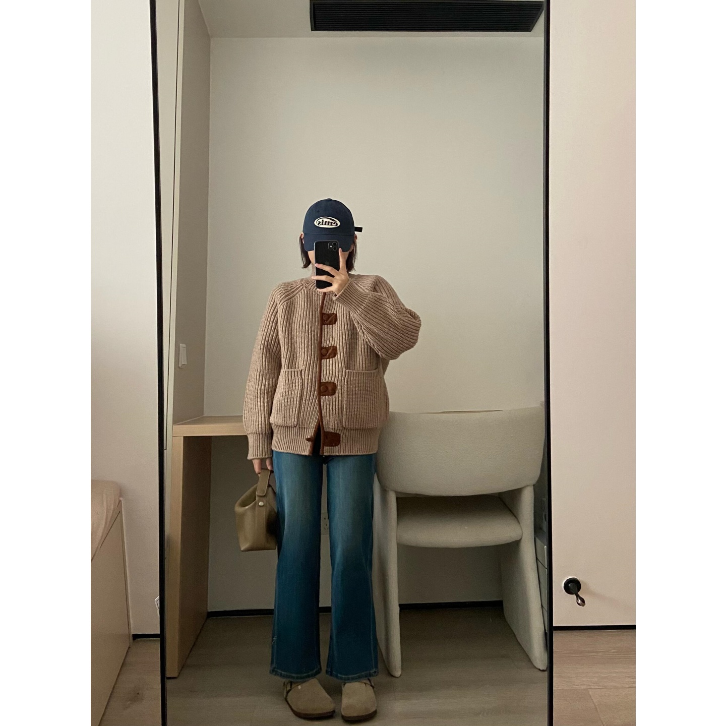 美拉德复古高级感针织毛衣女