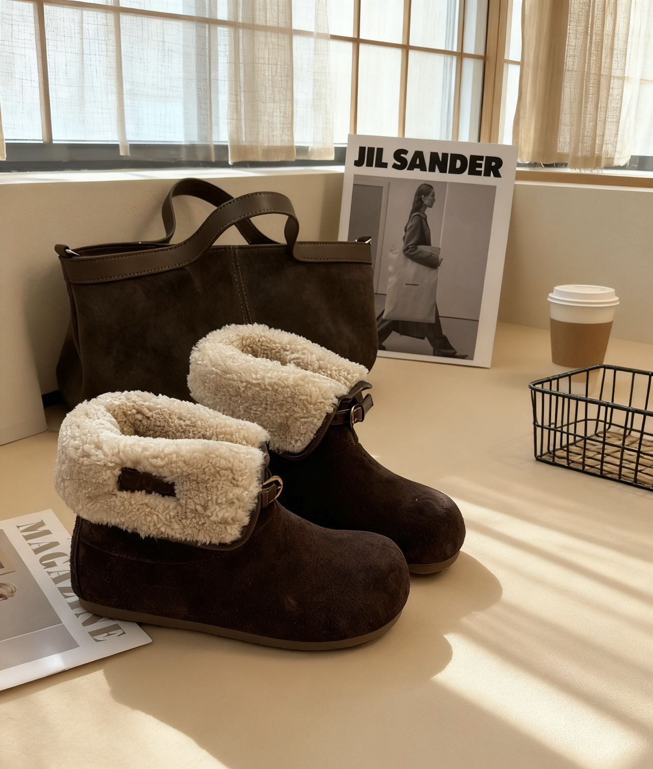 真皮羊羔毛丑萌雪地靴女2025冬季新款磨砂牛皮加绒保暖毛毛鞋两穿