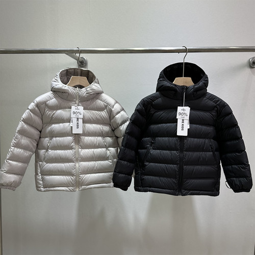 新国标90%白鸭绒25年排骨羽绒服