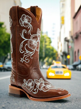SHYANNE牛皮小碎花刺绣真皮方头中筒美国骑马靴复古西部牛仔靴女