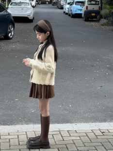 吉小可2025秋冬新款女童针织开衫中大童毛衣外套百褶裙套装