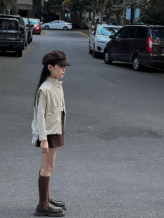 吉小可2025秋冬新款女童皮马甲外套中大童休闲百搭背心炸街套装