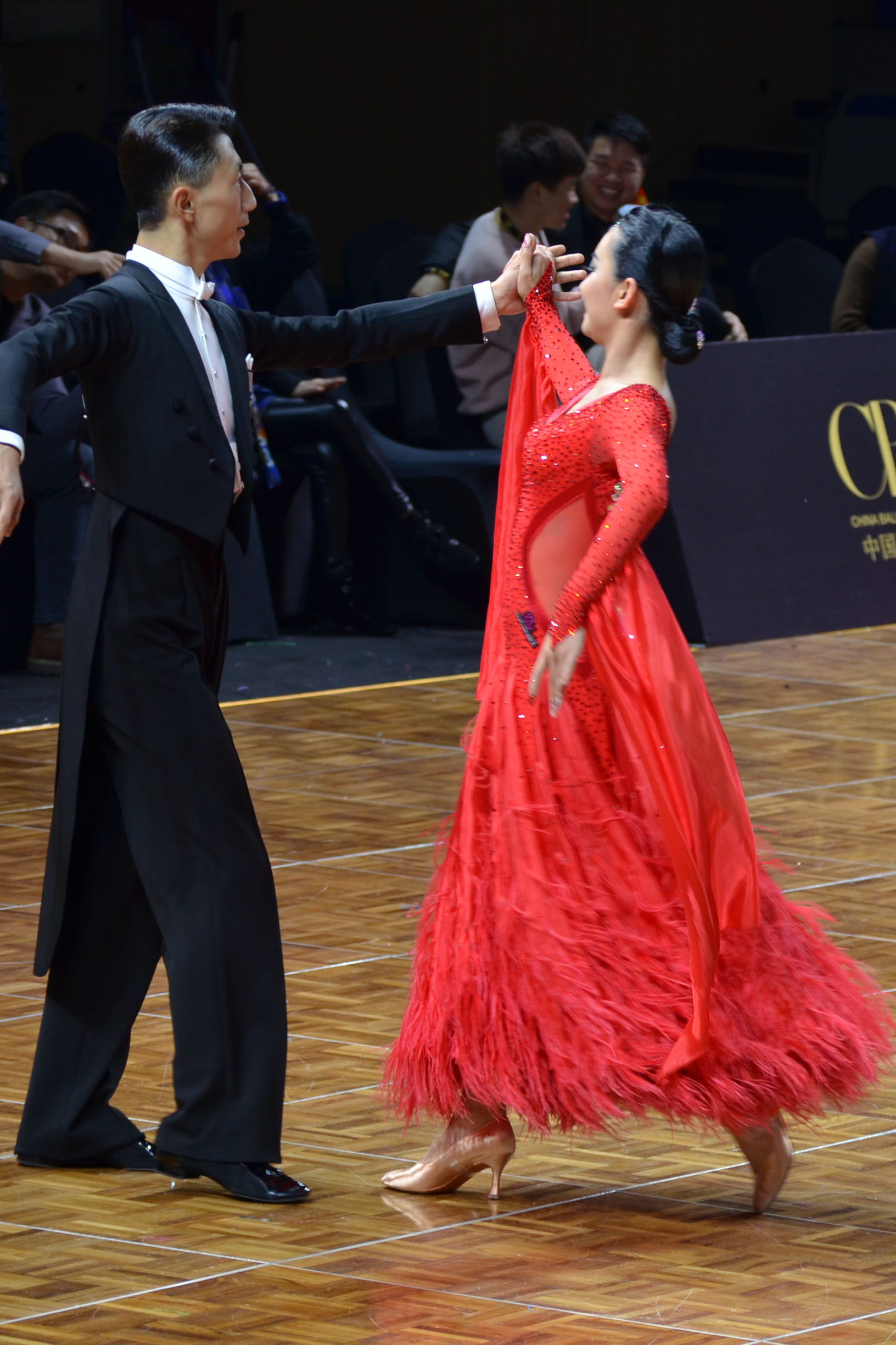 新世纪舞服珍珠丝摩登裙摩登比赛裙华尔兹舞裙表演裙比赛服装