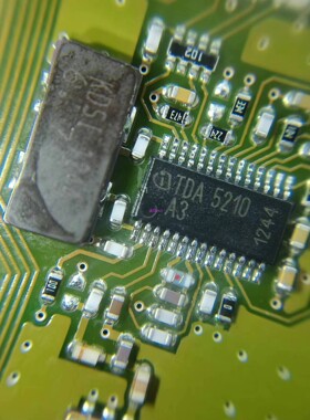 TDA5210 TDA5210A3 汽车电脑板遥控器频率无线接收芯片 电源主板