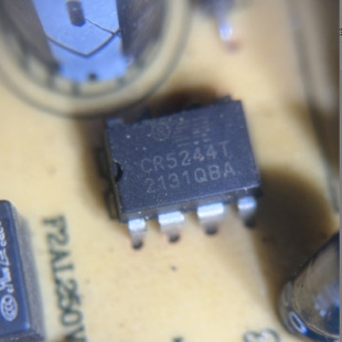 CR5244T 直插DIP-8 AC-DC控制器和稳压器芯片