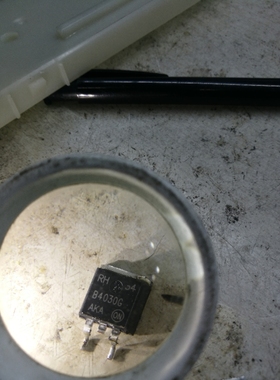 B4030 B4030G MBRB4030 TO263 汽车电脑板三极管