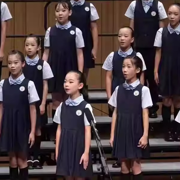 大合唱团儿童合唱诗歌朗诵演出服