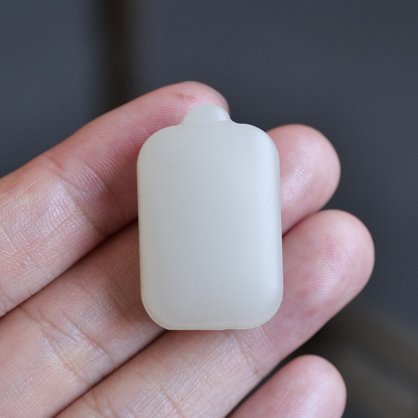 天然和田玉俄料白玉糖粉无事牌吊坠挂件生日礼物