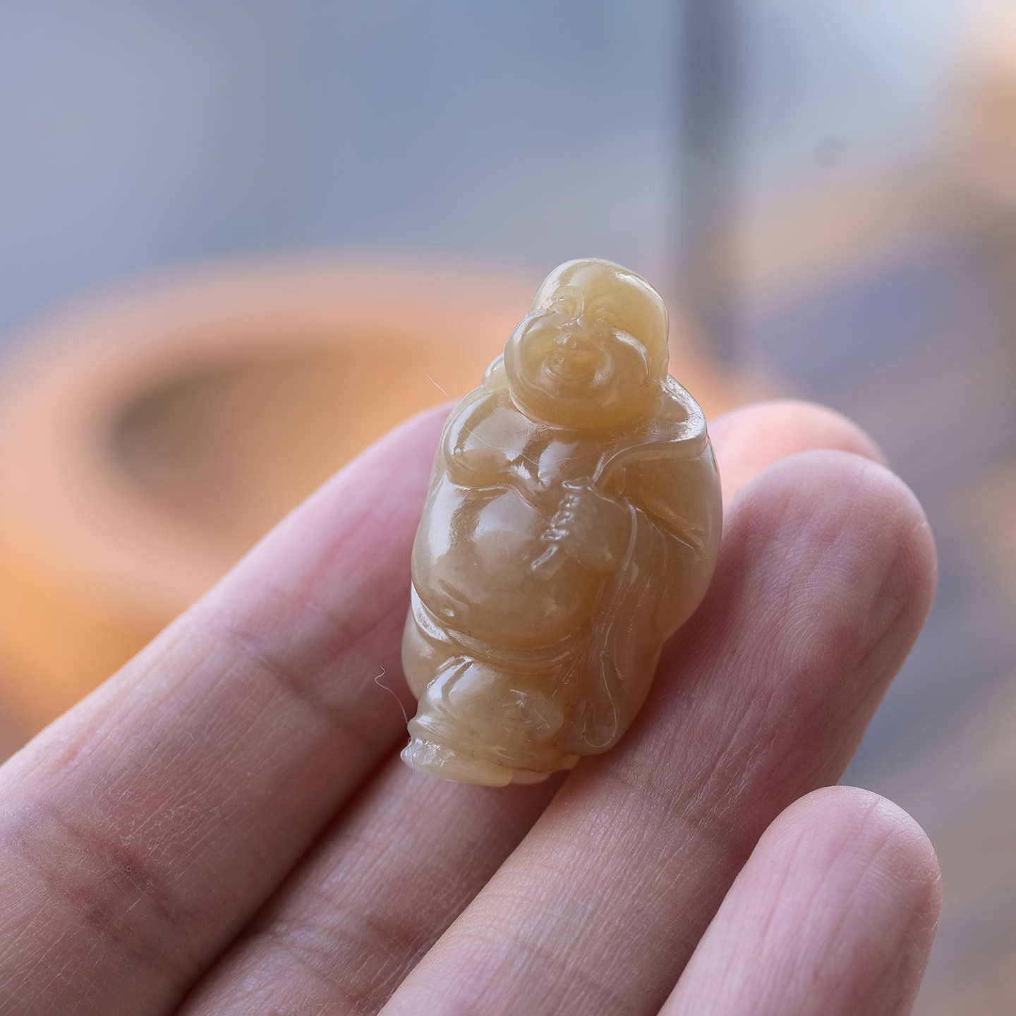 天然和田玉新疆且末料糖白玉弥勒笑佛吊坠挂件8z