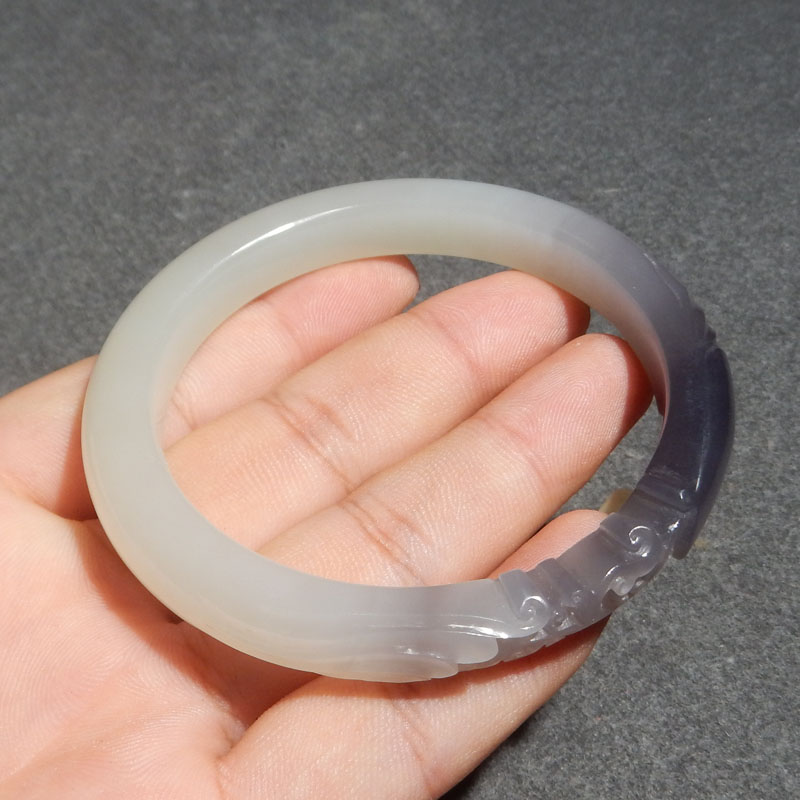 白玉烟青俏雕年年有鱼61mm手镯