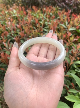 59.5圈口天然和田玉青海料烟青玉手镯48.9克