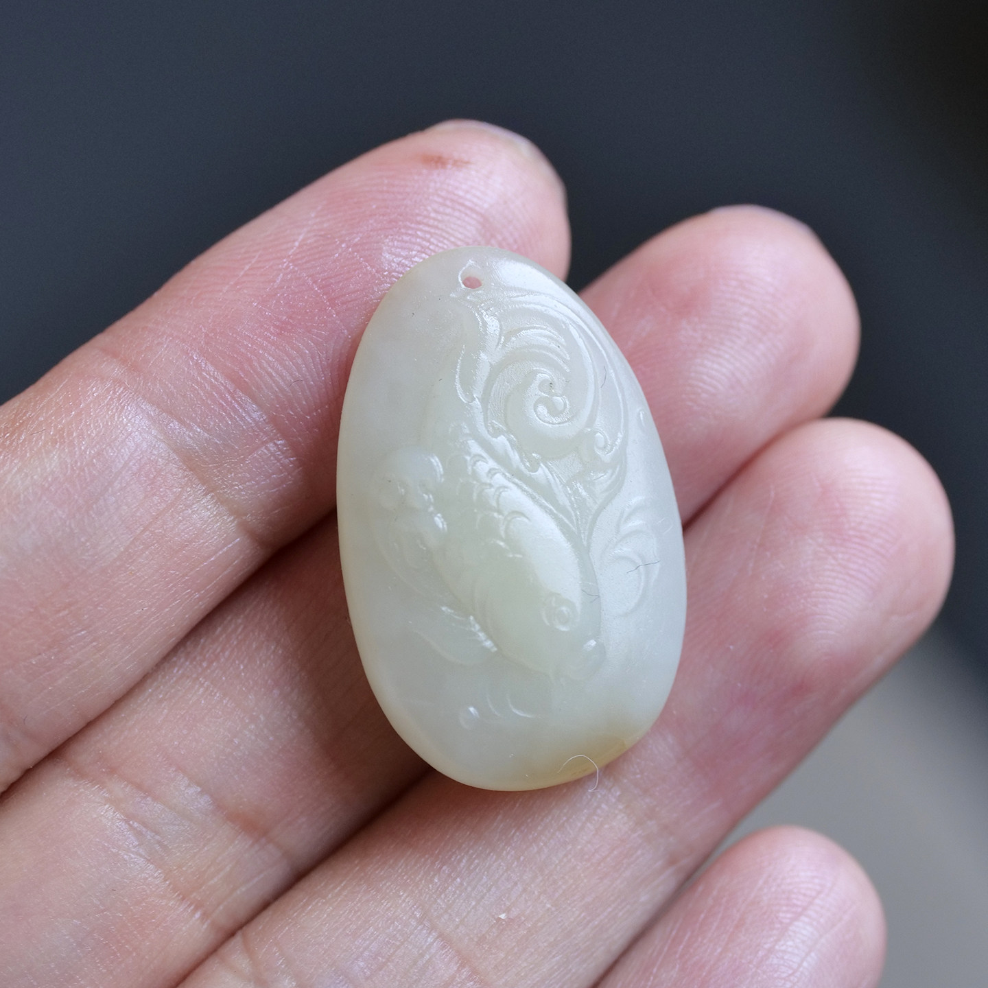 天然和田玉新疆且末料糖白玉连年有余吊坠挂件生日礼物8z