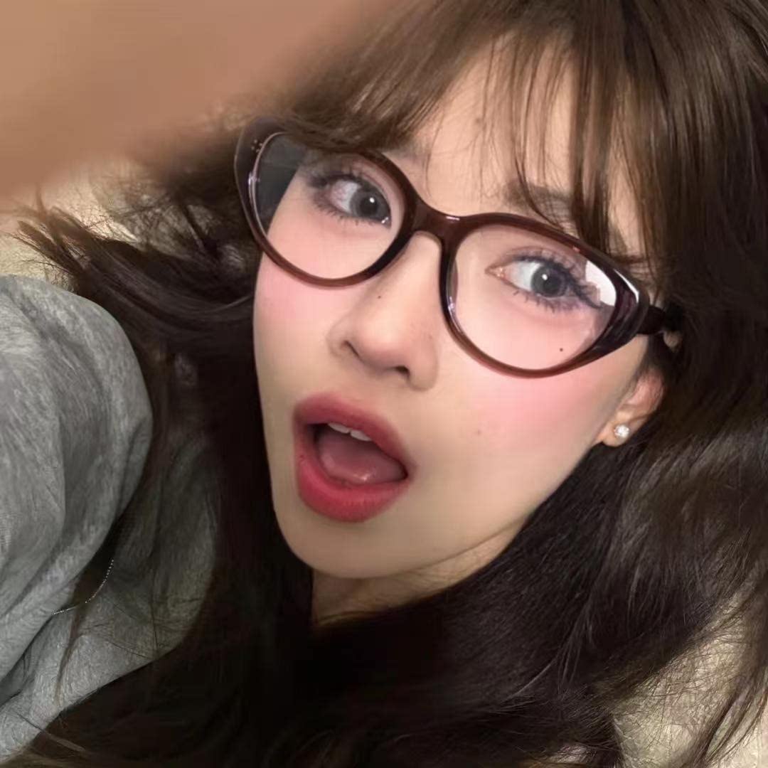 素颜防蓝光镜近视眼镜复古超轻三角猫形辣妹眼镜女方圆脸美式甜酷