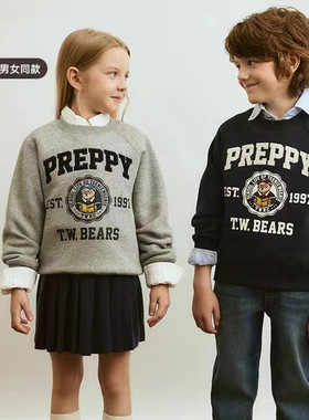 现货23秋冬季新款小熊男女童学院加绒插肩袖卫衣休闲TKMA238T73N