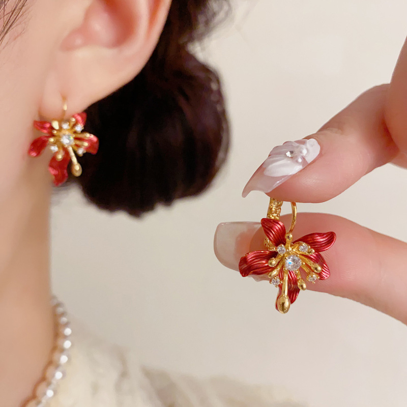 小众时尚简约镶钻金属花瓣耳扣女气质轻奢甜美百搭设计感耳环