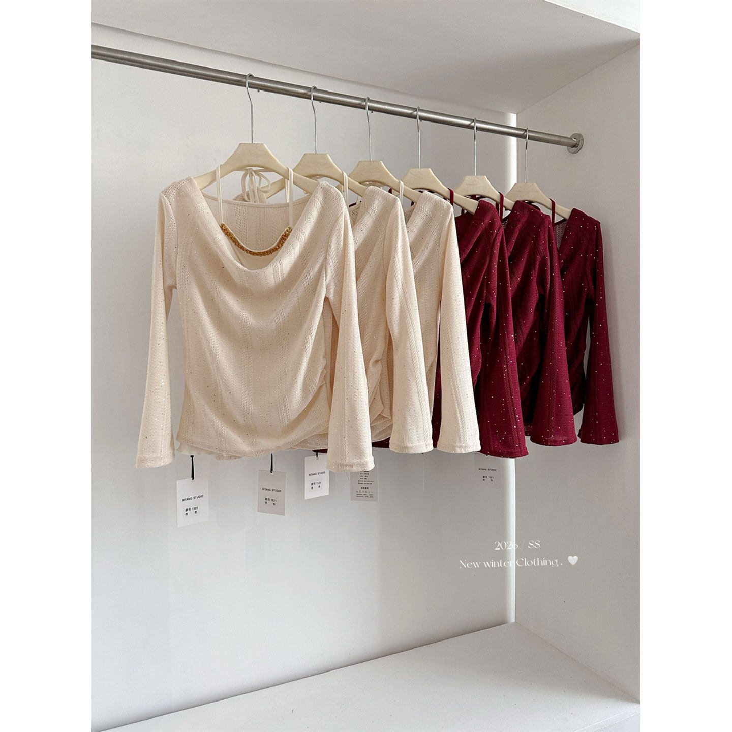 红色假两件一字肩喇叭袖针织衫女2026春季新款挂脖内搭T恤打底衫,女装/女士精品,毛针织衫,淘宝优惠券,粉丝福利购,淘宝优惠卷