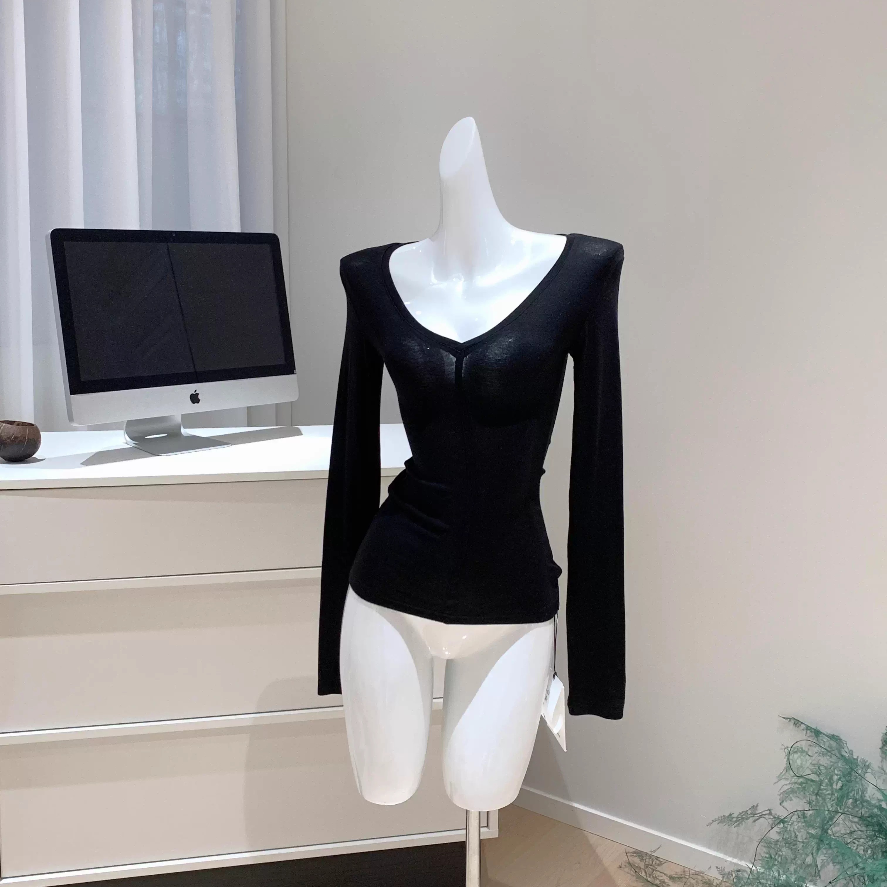 天丝羊毛v领修身微弹力长袖T恤女