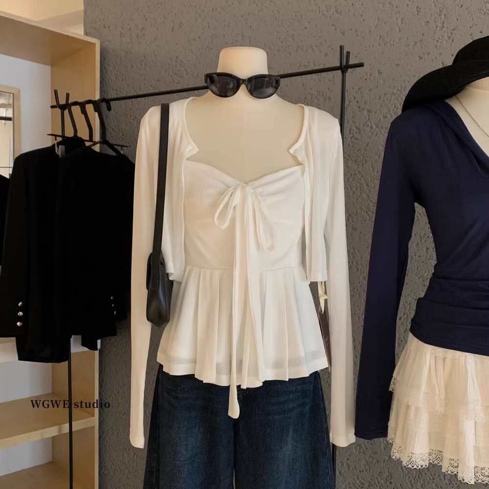 早秋氛围感穿搭女生背心针织开衫