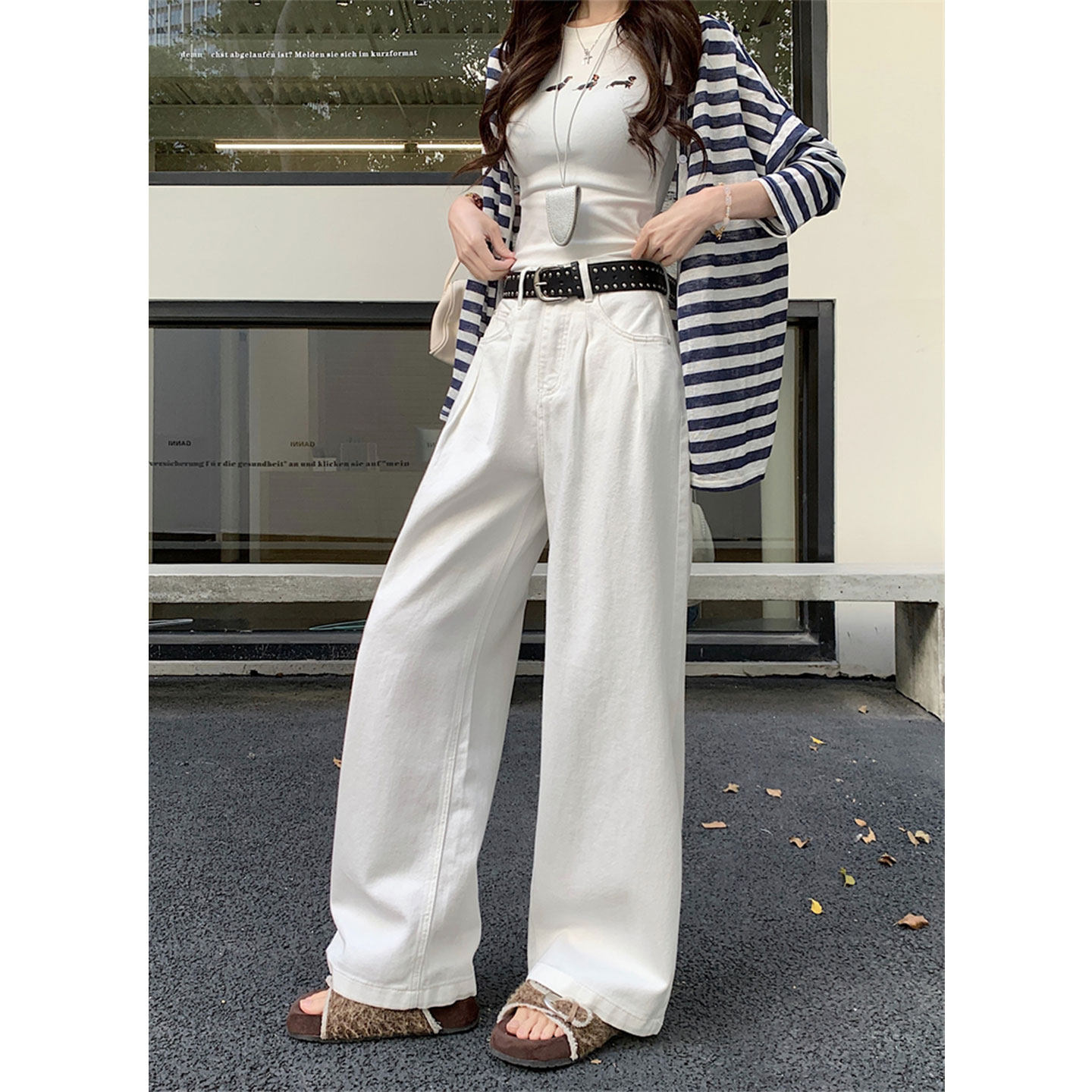 2206春季美式阔腿白色牛仔裤女高腰显瘦宽松弯刀慵懒垂感直筒长裤,女装/女士精品,牛仔裤,淘宝优惠券,粉丝福利购,淘宝优惠卷