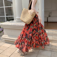 红色碎花半身裙长款垂感女夏高级感垂坠感印花a字蛋糕雪纺大摆裙