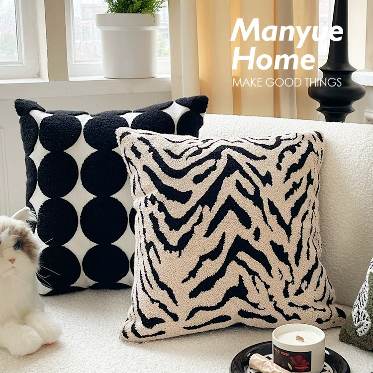 高奢虎纹北欧沙发PU皮面抱枕飘窗抱枕套卧室床头靠背汽车靠垫含芯