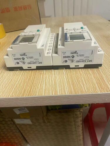 施耐德SR1A201BD 模块现货全新原装拍前请询价