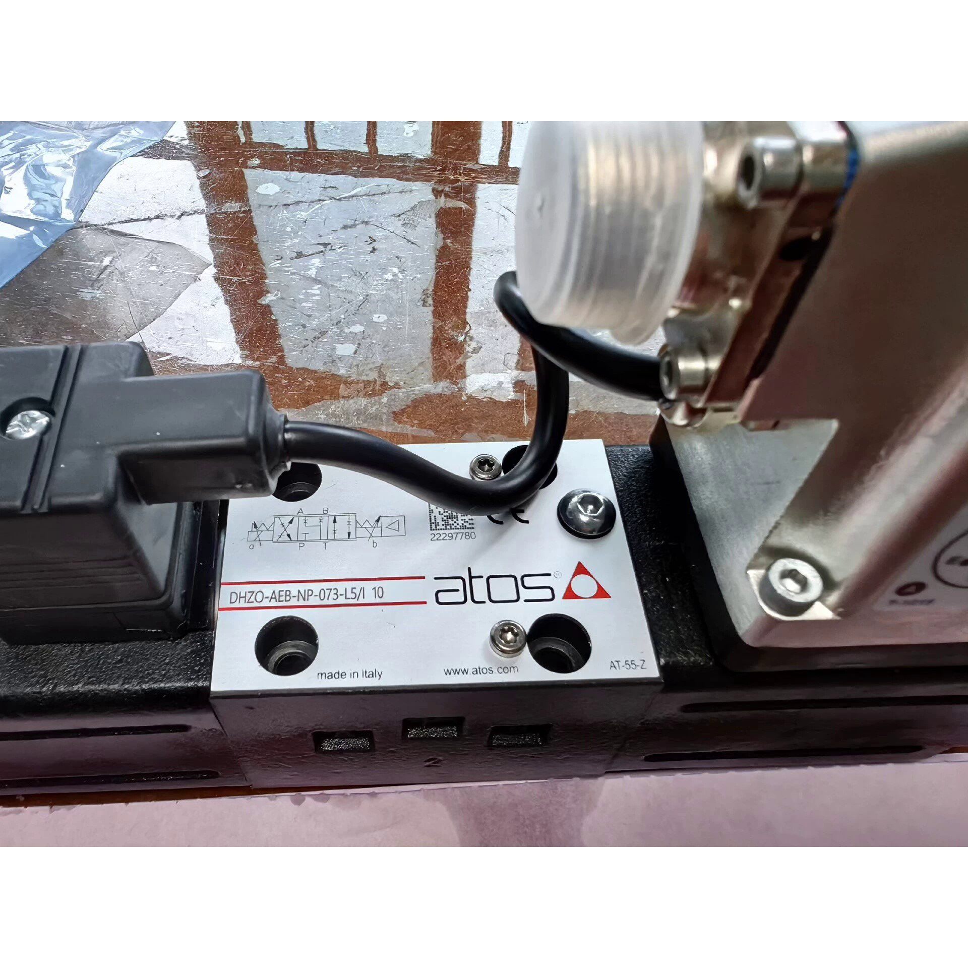ATOS意大利比例阀DHZO-AEB-NP-073-L5/I 10全新原装拍前请询价